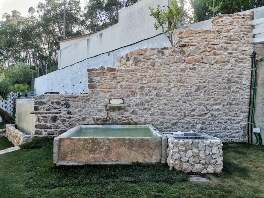 Moradias Do Castelo, Um Pequeno Paraiso Como Lhe Chamam Ourém Esterno foto