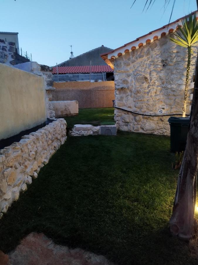 Moradias Do Castelo, Um Pequeno Paraiso Como Lhe Chamam Ourém Esterno foto